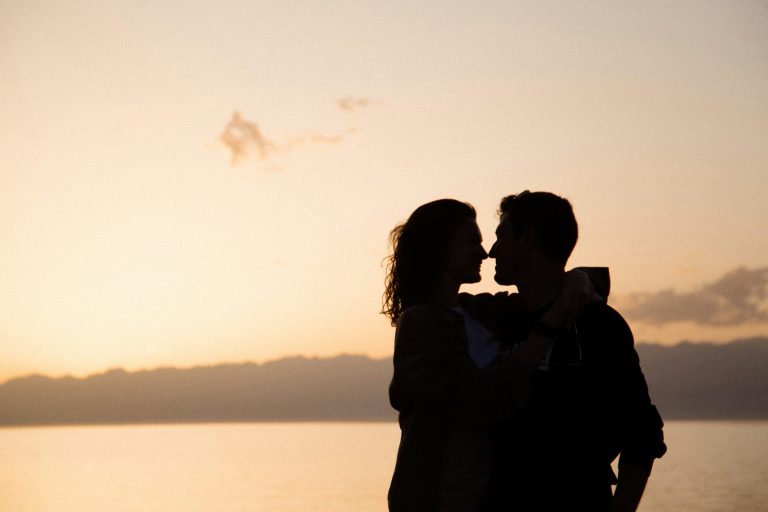 Read more about the article How to Cool Down an Argument Without Shutting Your Partner Out